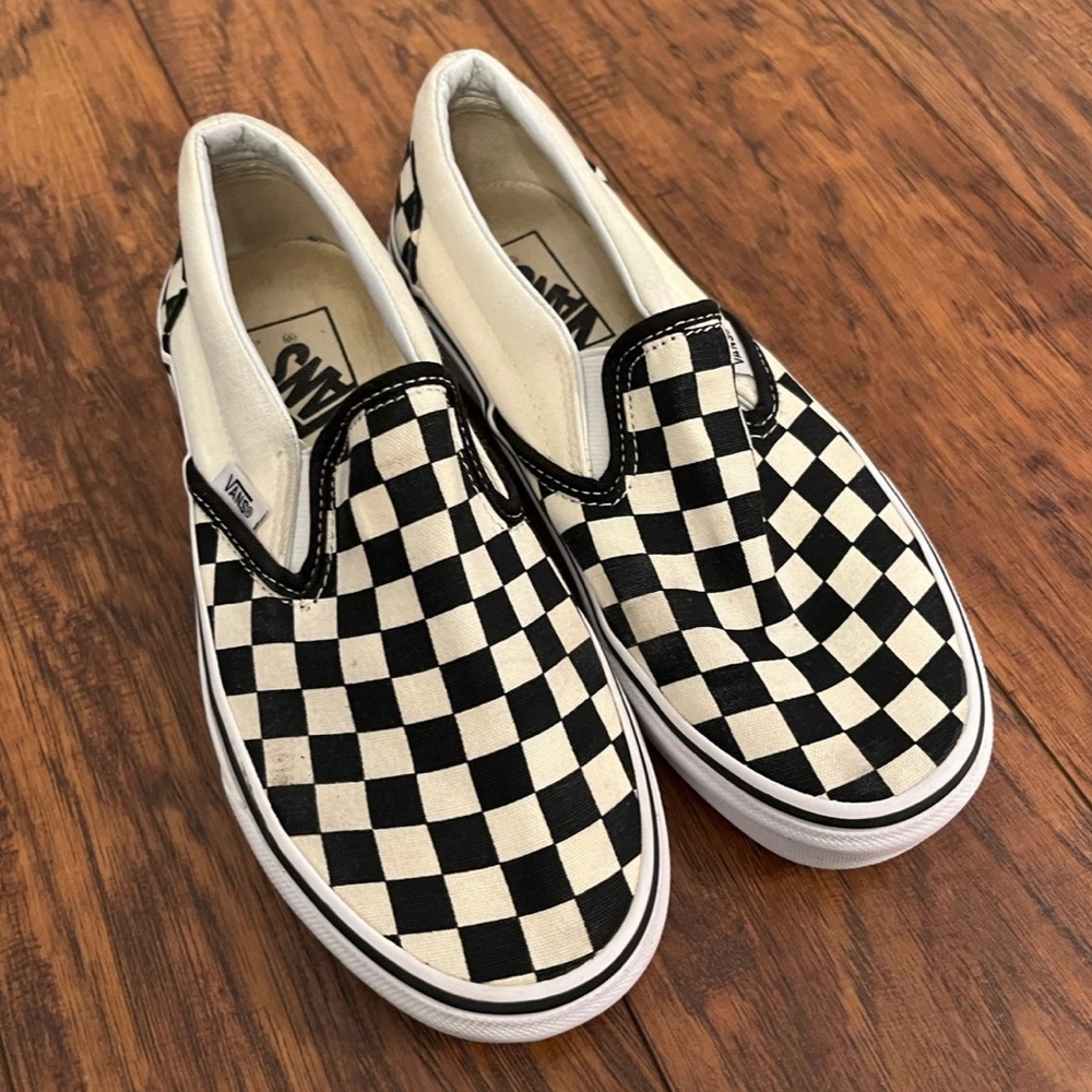 Women’s Checkered Vans